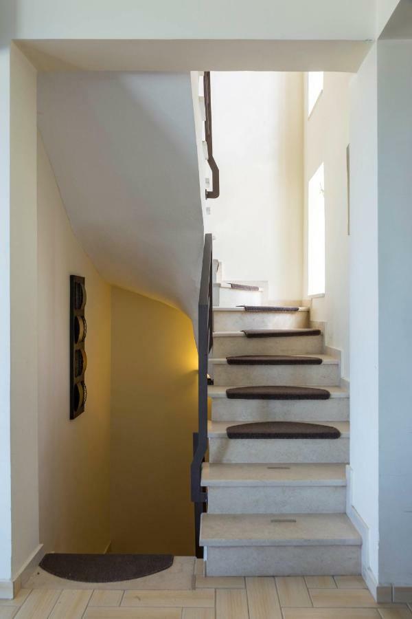 Villa Rossa 하니오티 외부 사진